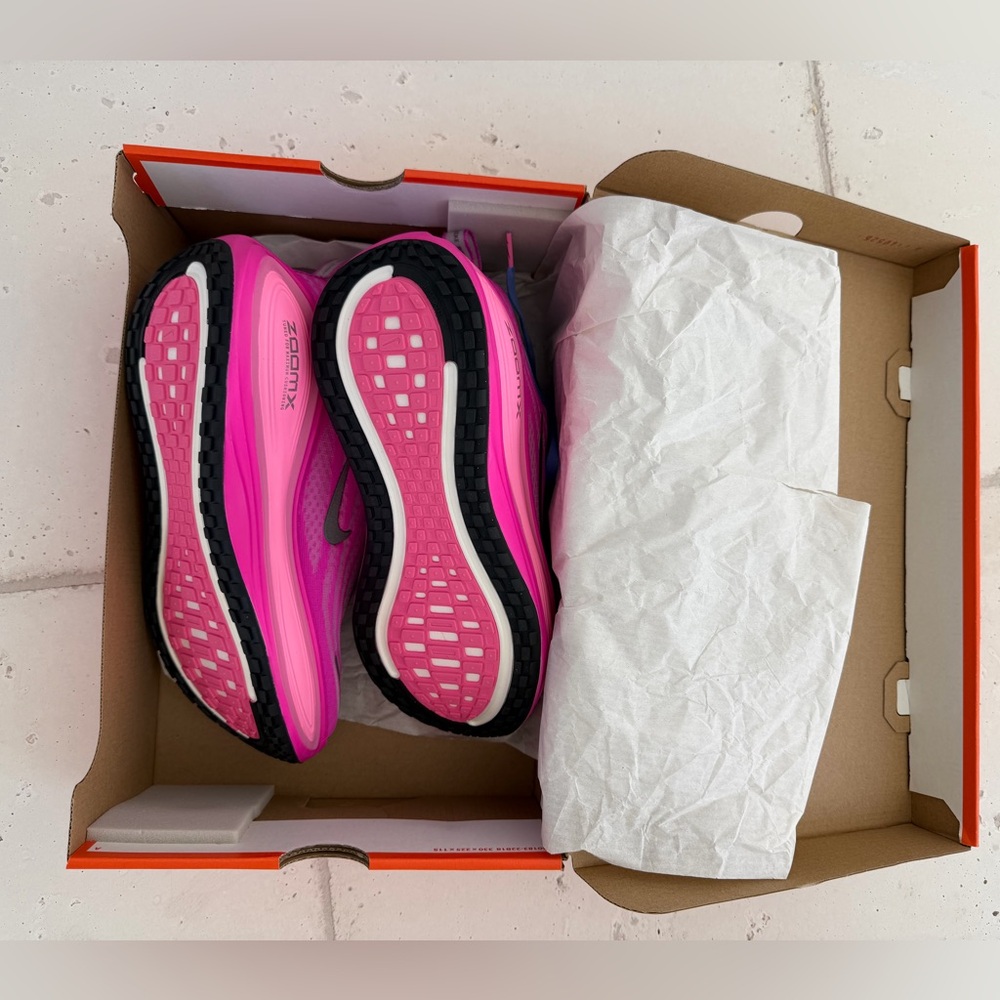 Nike Wmns Vomero Plus 'Royal Pulse Fire Pink' - Picture 4 of 7